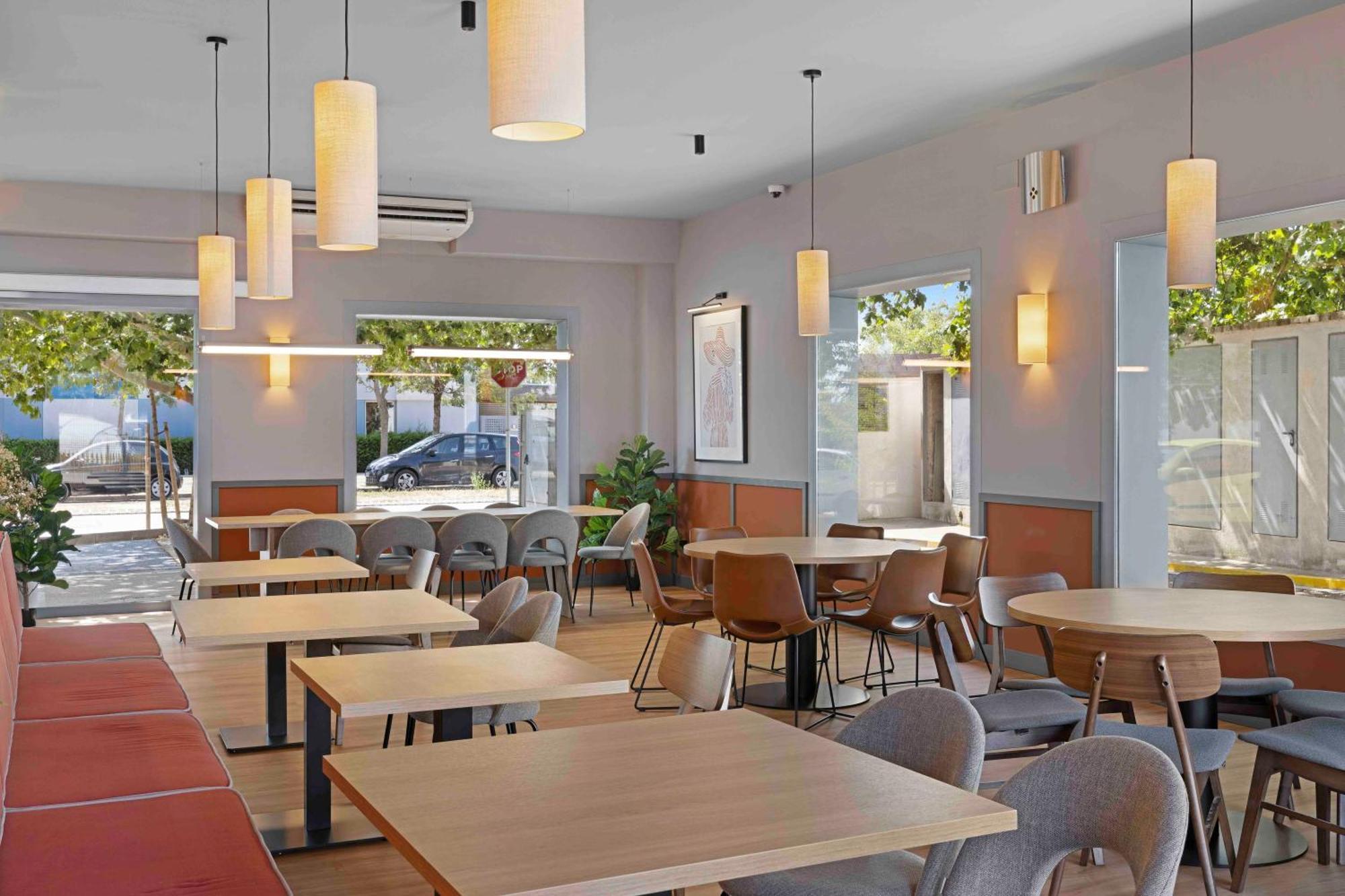 פיגוארז B&B Hotel Figueres מראה חיצוני תמונה
