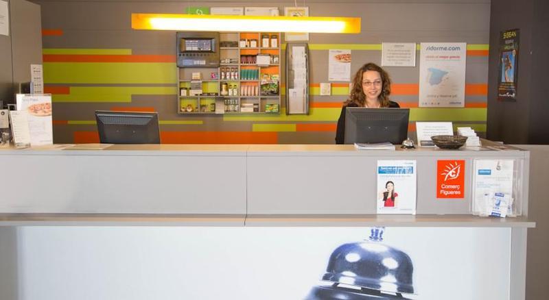 פיגוארז B&B Hotel Figueres מראה חיצוני תמונה